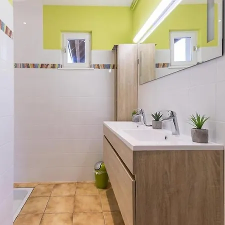 « Les Roblets » Holiday home Bougey
