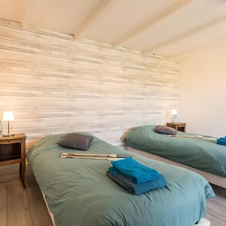 « Les Roblets » Holiday home Bougey