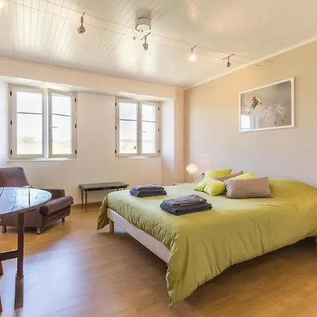 Holiday home « Les Roblets » *